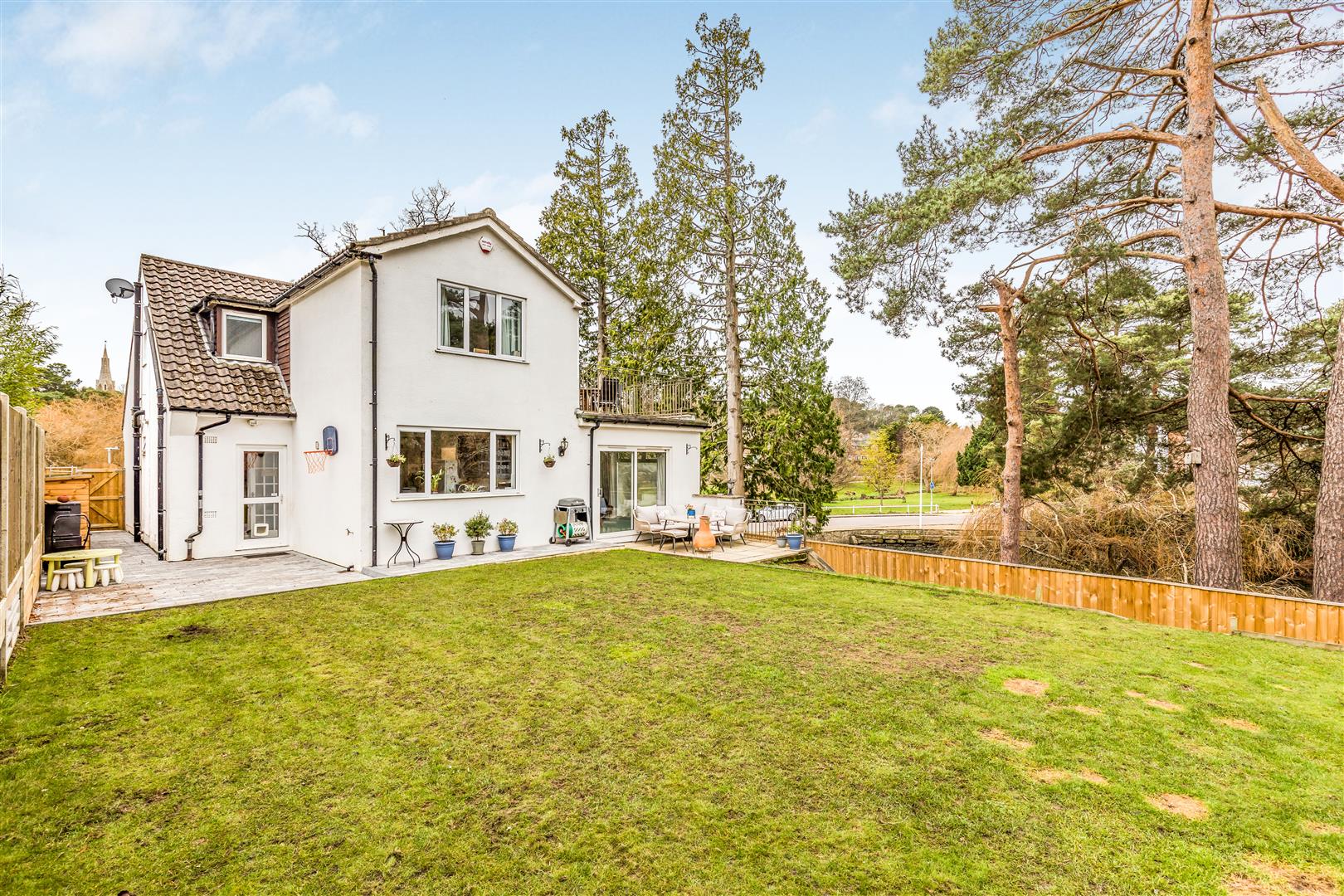 Coy Pond Road, Poole Saxe Coburg